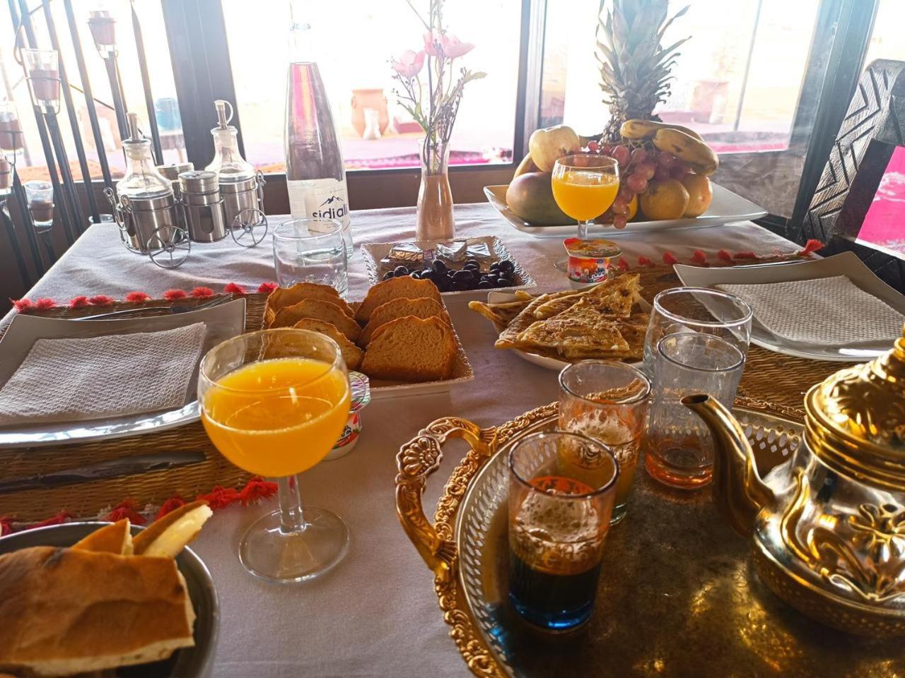 Merzouga Traditional Luxury Camp Exterior foto